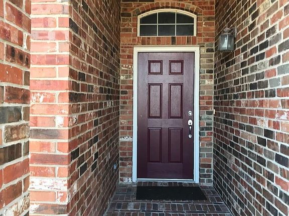 2nd image of 1152 Sunderland Ln