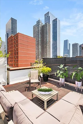 Rented by Compass | media 16