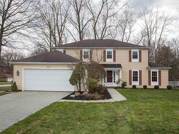 2nd image of 27507 Hemlock Dr