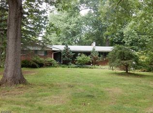 90 Bernard St, Branchburg, NJ 08876