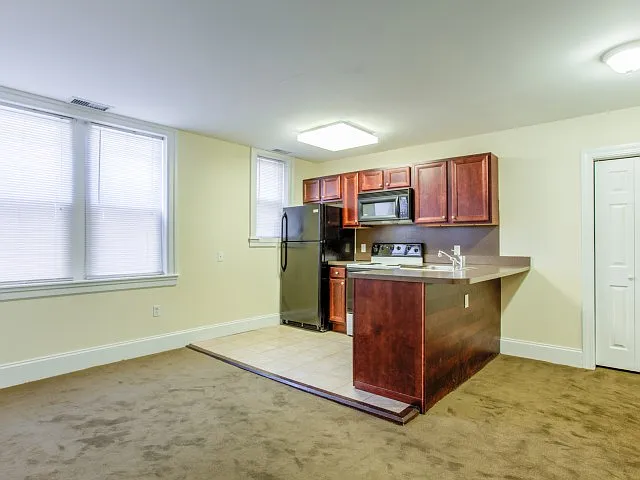 Campus Apartments — Photo 8
