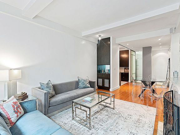 4th image of 27 W 55th St APT 61