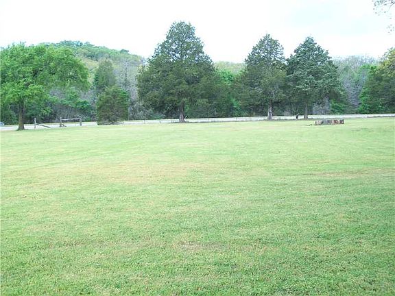 3rd image of 9100 Uniontown Hwy