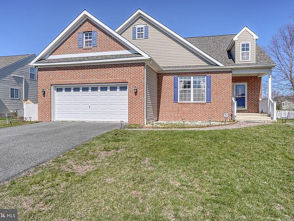 4th image of 2 W Bullrush Dr
