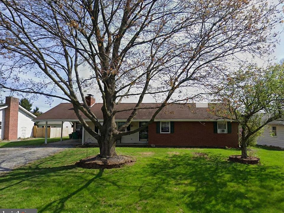 1st image of 121 Patricia Ave