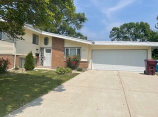 633 Enterprise Rd, Chicago Heights, IL 60411