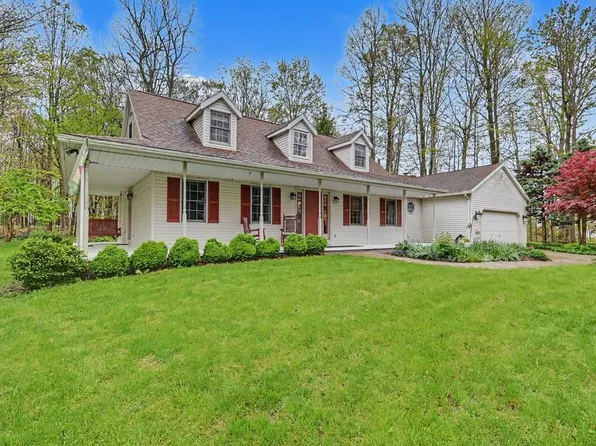 727 Hoover Rd, Mansfield, OH 44905