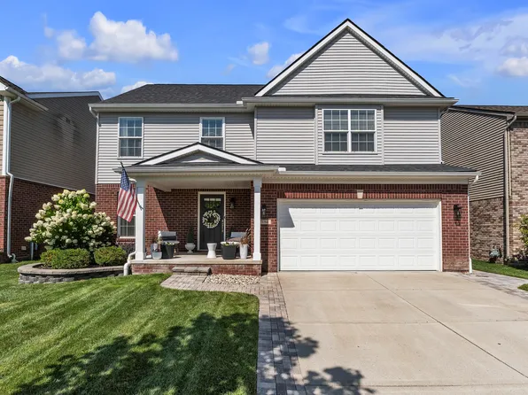 7184 Castell Blvd, Belleville, MI 48111