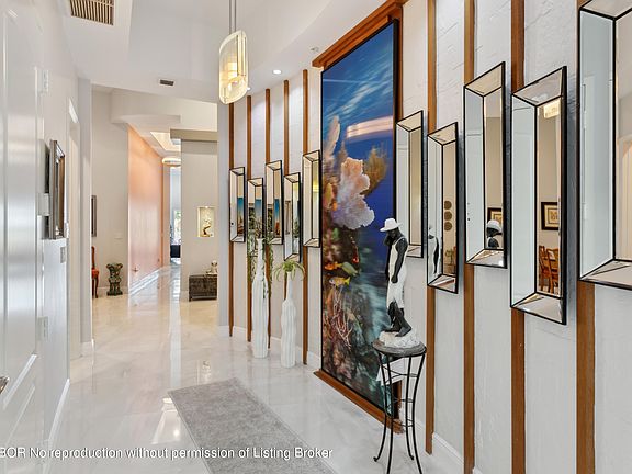 4th image of 201 S Narcissus Ave APT 403