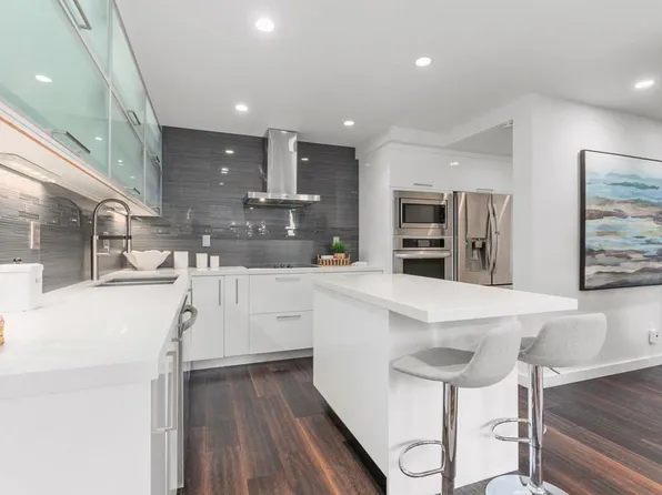 325 S Sierra Ave Unit 35, Solana Beach, CA 92075