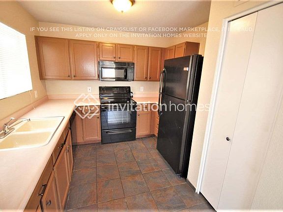 4th image of 8537 W Windsor Blvd