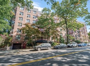 4325 Douglaston Pkwy APT 1H, Flushing, NY