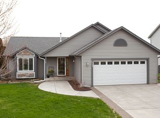 8788 Sequoia Rd, Woodbury, MN 55125