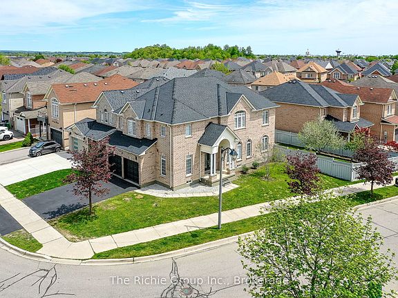 2nd image of 59 Tarquini Cres