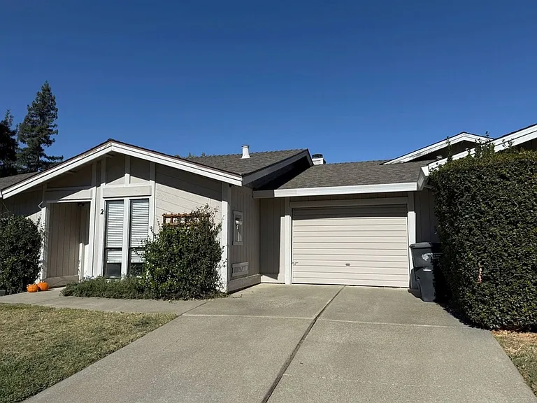 2 Bingham Cir — Photo 1