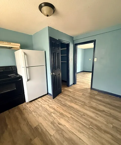 5006 Avenue M #2 — Photo 1