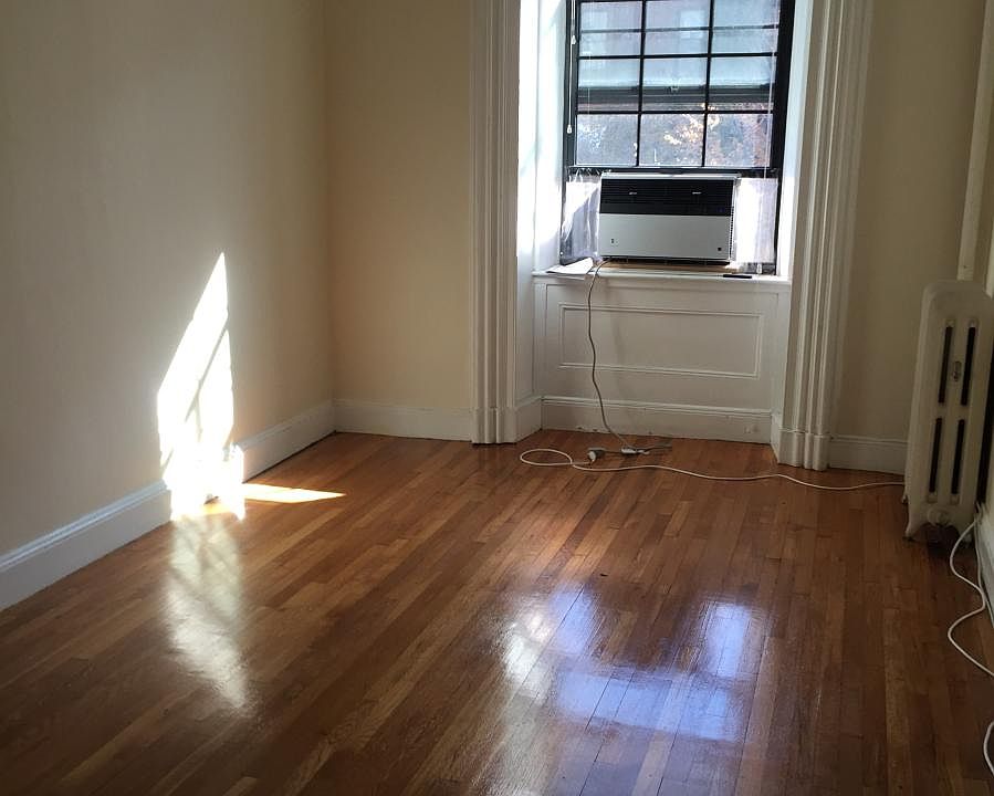 2nd image of 83 Westland Ave #803