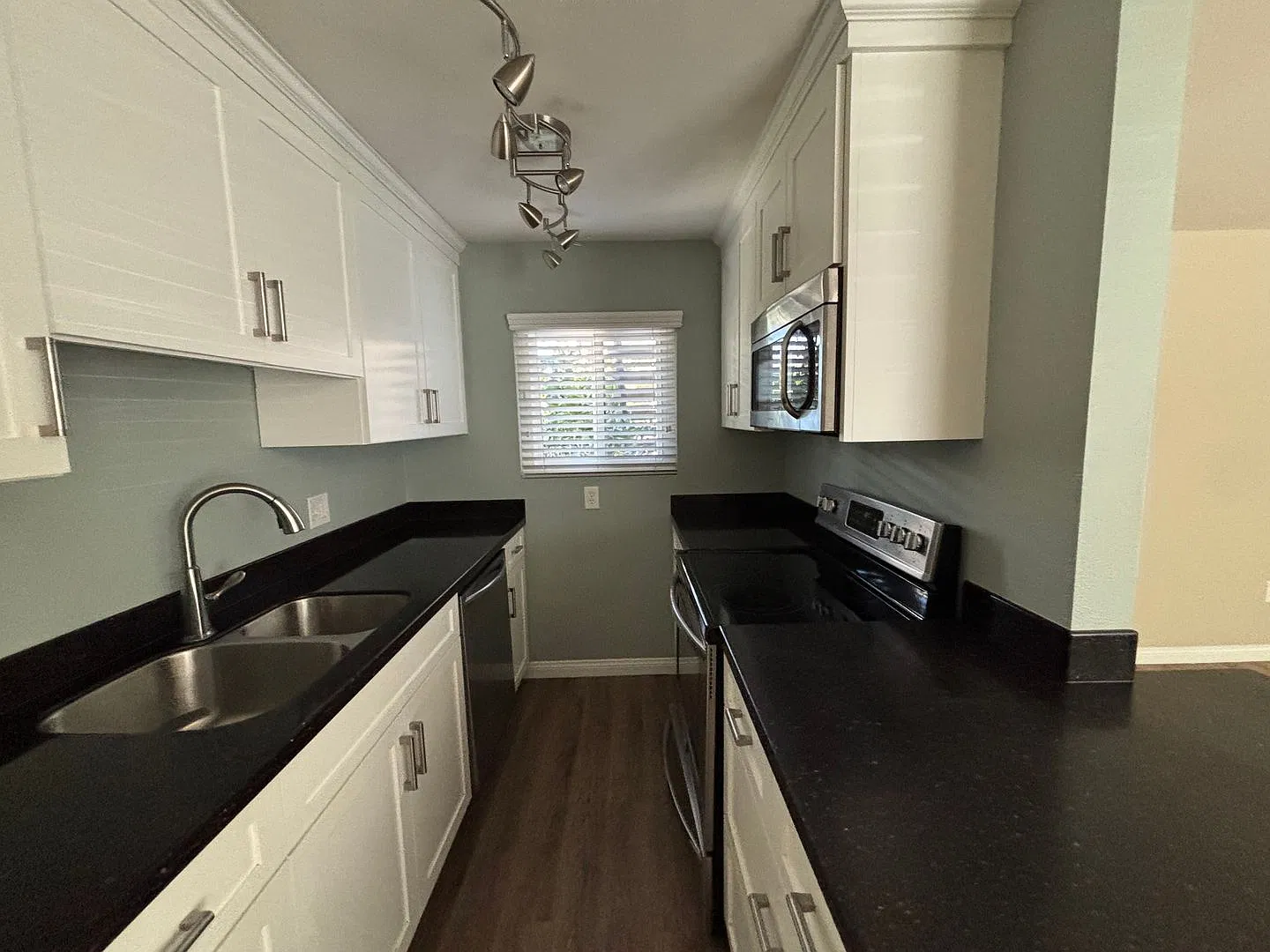 4475 Hamilton St. — Photo 4