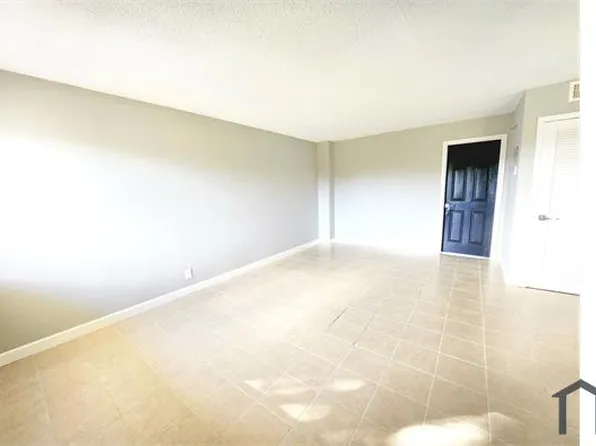 191 SW 15th St, Pompano Beach, FL