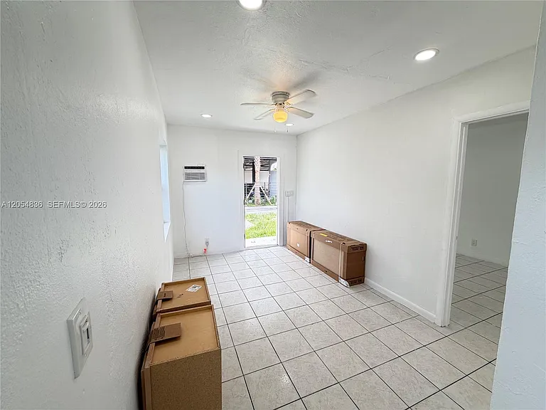 2041 Jackson St #4 — Photo 6