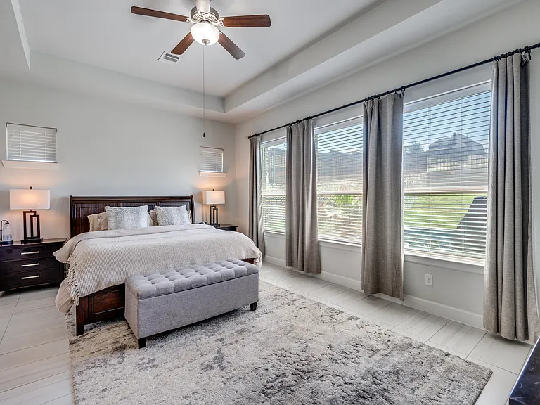 1044 Myers Park Trl — Photo 31