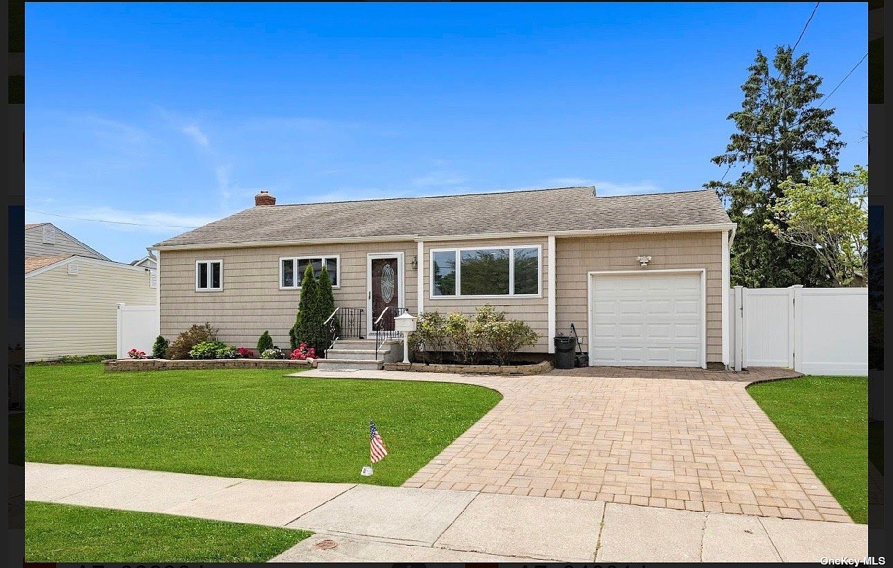 220 Plitt Avenue, Farmingdale, NY 11735 Zillow