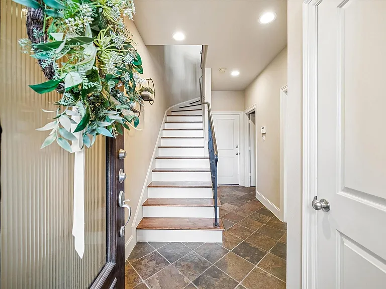 2848 Leeland St — Photo 5