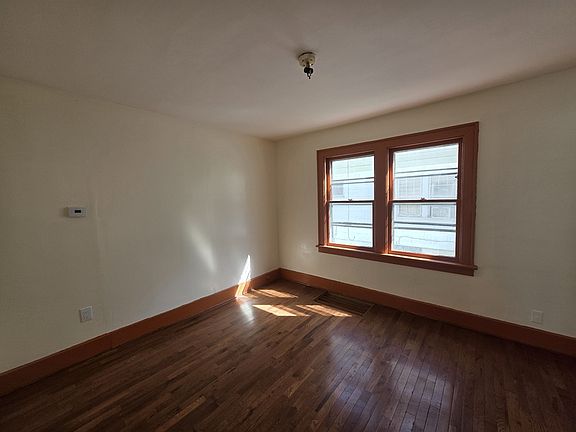 5th image of 549 Lisbon Ave Floor 1