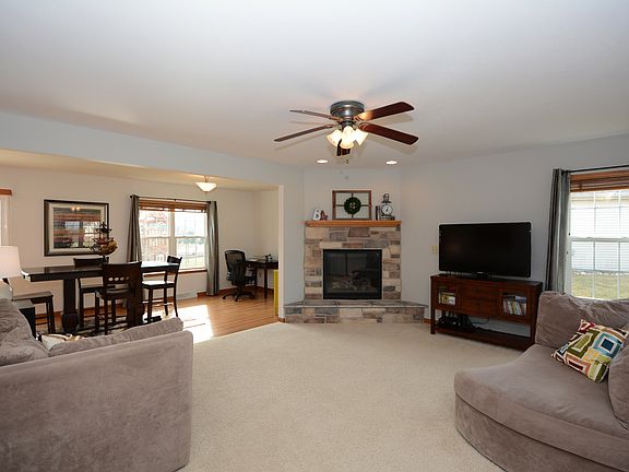 Living Room Gas Fireplace