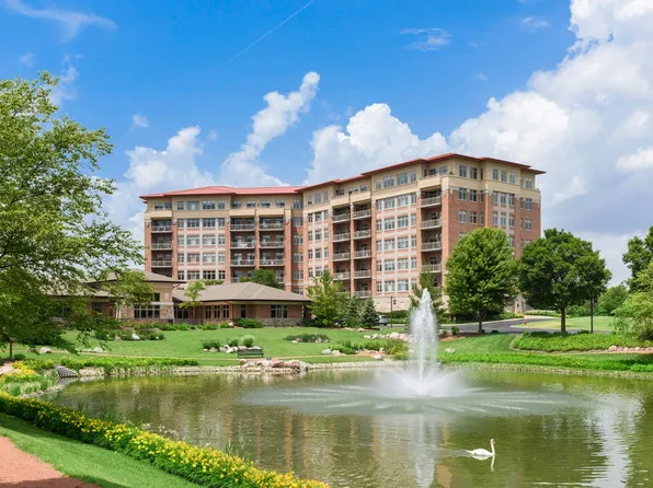 100 Prairie Park Dr APT 706, Wheeling, IL 60090