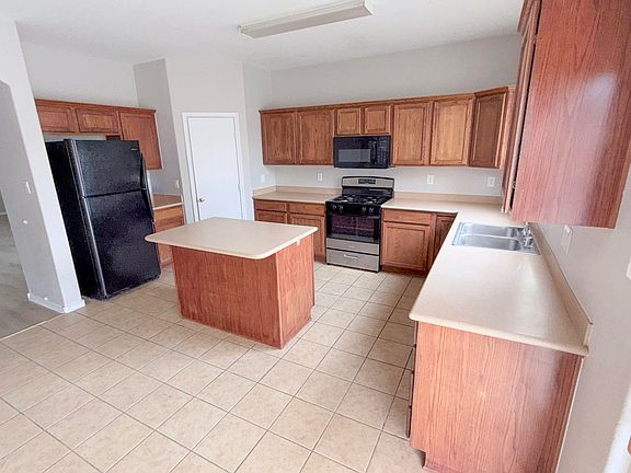 2nd image of 10401 Pintado Ct NW