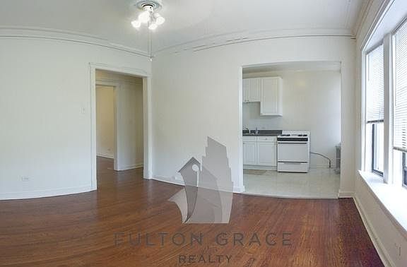 2nd image of 4841 N Albany Ave APT 1