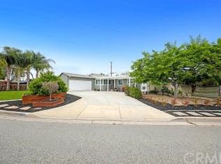 9821 Hummingbird Ln, Garden Grove, CA 92841