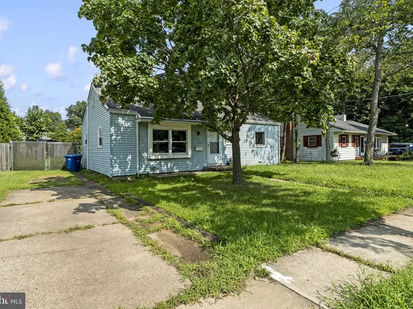418 Iowa Ave, Delanco, NJ 08075