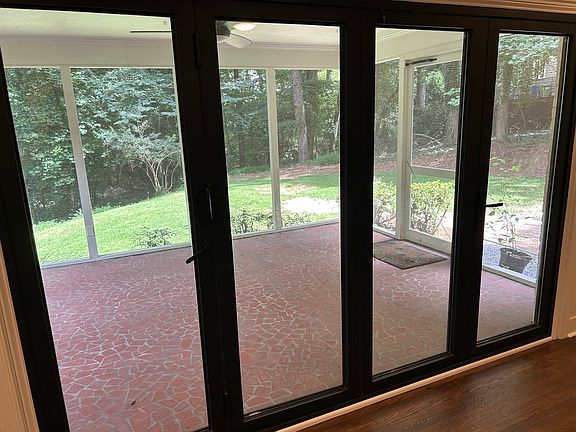 Screened in porch