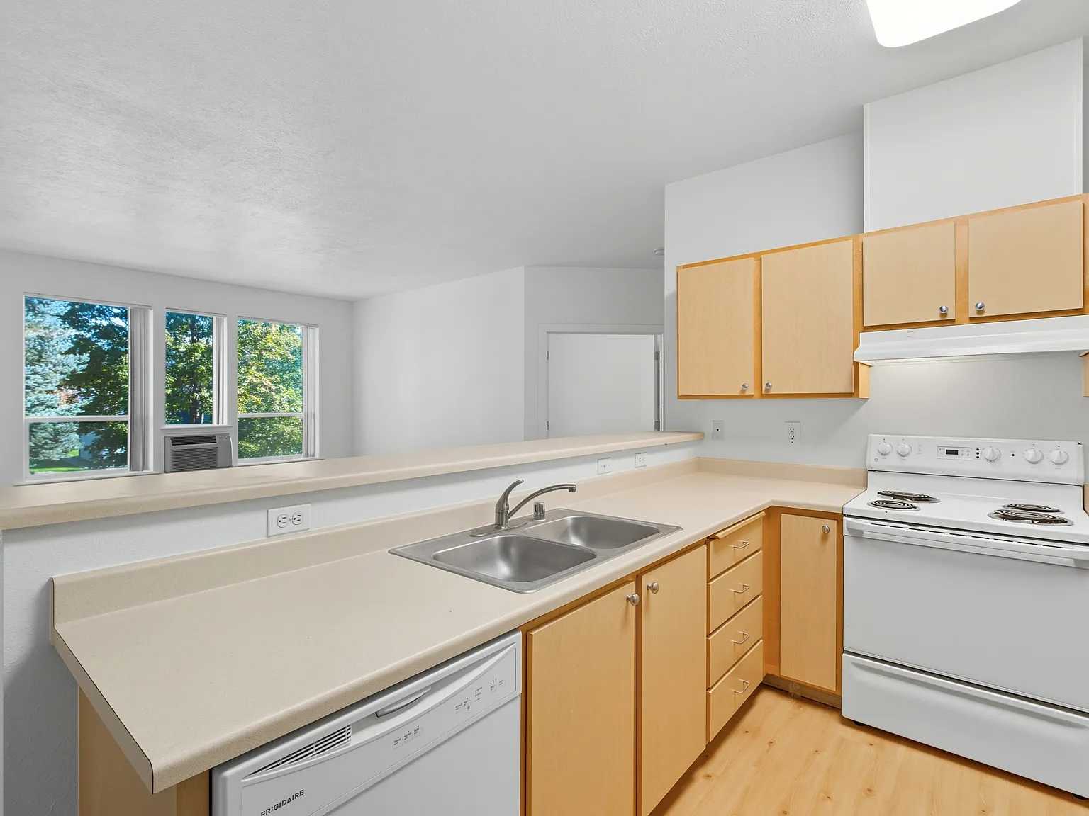 ND - 22855 East Country Vista Drive #471 - 1 — Photo 2