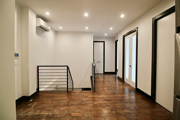 Rented by Hagstrom Management Inc | media 19