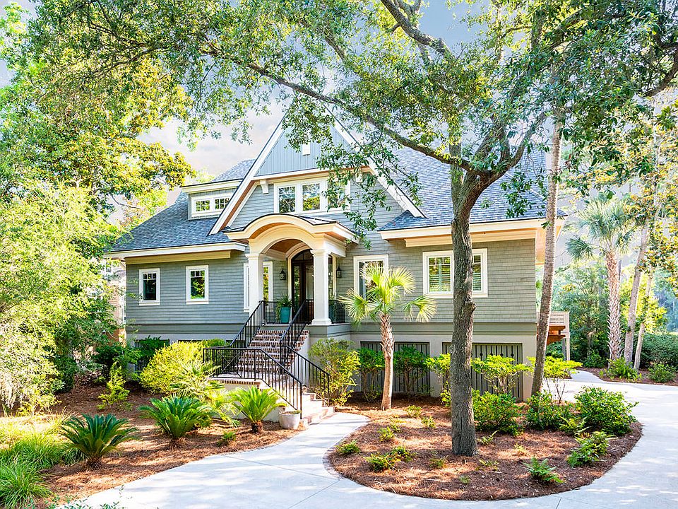 1st image of 285 Masters Ct