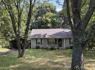 112 Travis Dr, Dickson, TN 37055