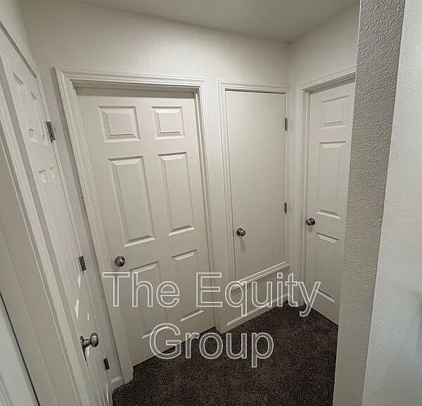 1473 Ben Franklin Ave — Photo 26