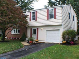 6350 Neshaminy Valley Dr, Bensalem, PA 19020