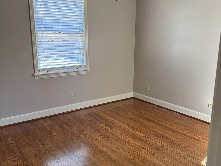 115 Battle Ave — Photo 17