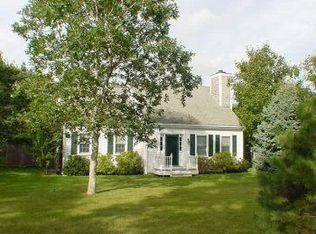 19 Bold Meadow Ln, Edgartown, MA 02539