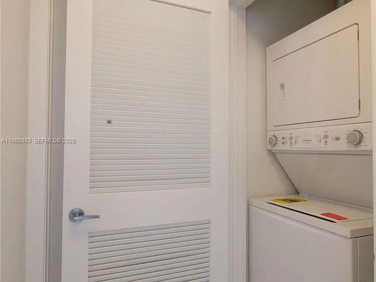 2020 N Bayshore Dr #2204 — Photo 22