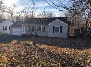 6815 W 79th St, Overland Park, KS 66204