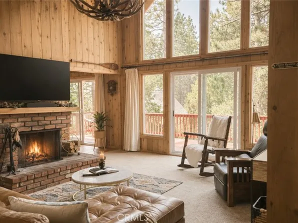 26974 Tunnel Dr, Lake Arrowhead, CA 92352