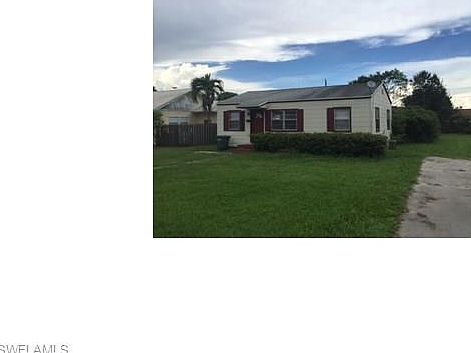 2nd image of 327 W Trinidad Ave