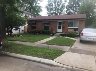 22636 Arcadia St, Saint Clair Shores, MI 48082