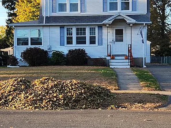 36 Hillcrest Ave, Wethersfield, CT 06109