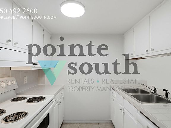 5th image of 2109 Langley Ave
